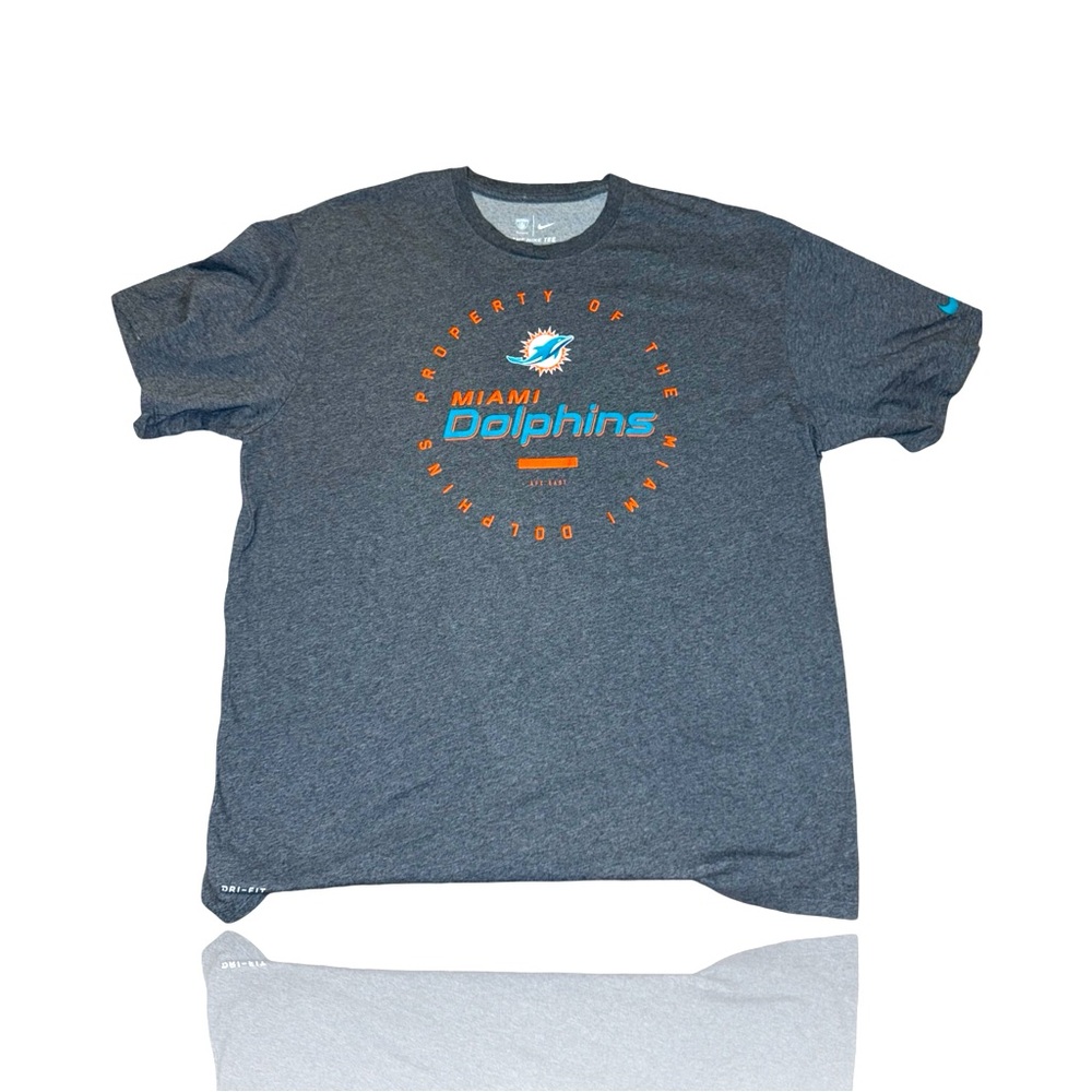 NIKE: Miami Dolphins On-FIELD active wear Dri-Fit T-Shirt: XL: Tua Tagovailoa